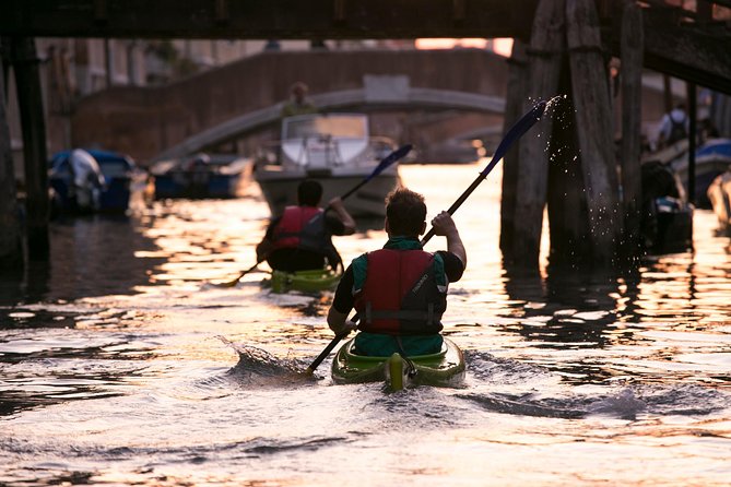 Real Venetian Kayak - Tour of Venice Canals with a Local Guide - Who will enjoy this most?