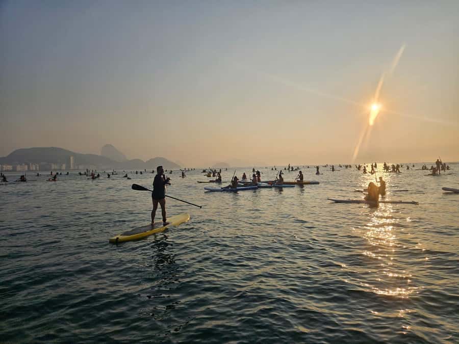 Rio de Janeiro: Copacabana Sunrise Stand Up Paddleboard Tour - A coached session, not just a quiet float