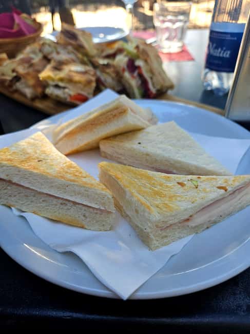 ROME: Villa Borghese Lake tour by boat paddling independently +aperitivo - Should you book the Villa Borghese Lake tour?