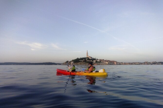 Rovinj Sunset kayaking tour - What the guides add to the outing