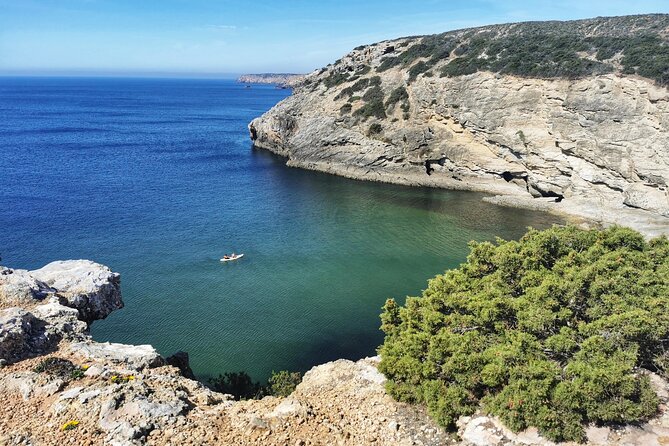 Sagres: Praia Da Ingrina Caves Guided Kayaking Tour - Returning to Ingrina Beach