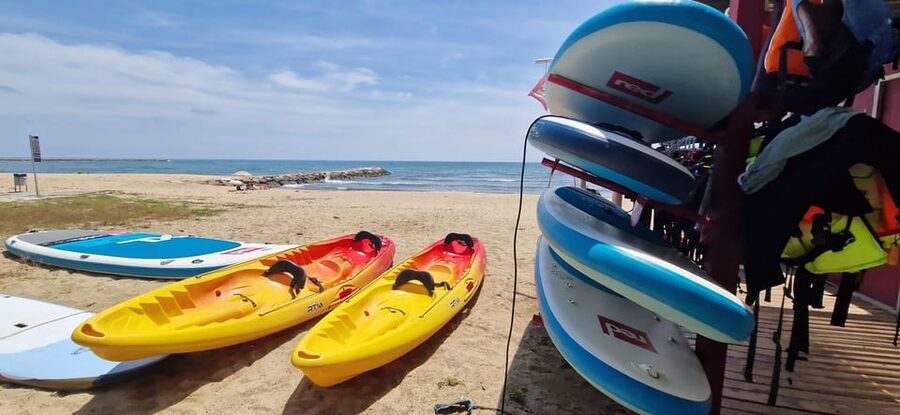 Salou: club kayak Cambrils with hotel pickup - Who will get the most from this kayak trip?