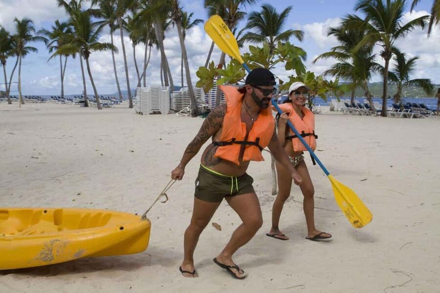Samaná: Whale, Cayo Levantado, & Kayak in Samaná Bay Tour - What the price really means