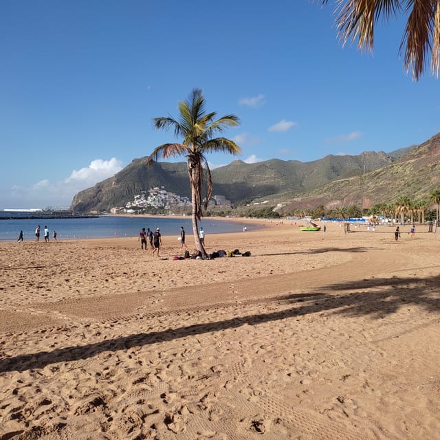 Santa Cruz de Tenerife: Las Teresitas Stand Up Paddle Course - The next hour: paddling along the beach