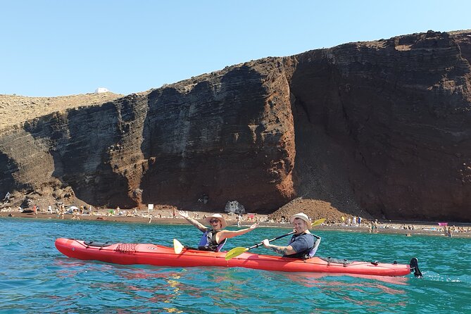 Santorini Sea Kayak - South Discovery, Small Group incl. Sea Caves and picnic - Guides, safety, and the group atmosphere