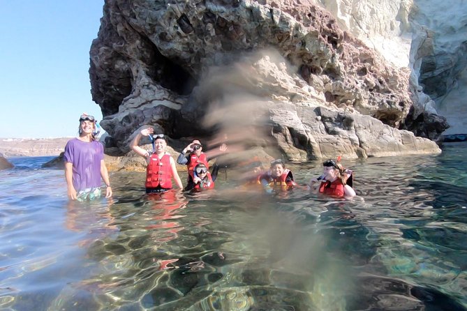 Santorini: Stand-Up Paddle and Snorkel Adventure - Snorkeling Over the Sea Floor