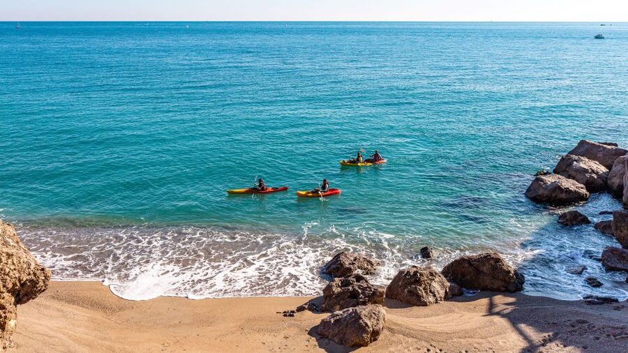 Sea kayak tour: Sète, the French pearl of the Mediterranean - Who will enjoy this kayak outing most?