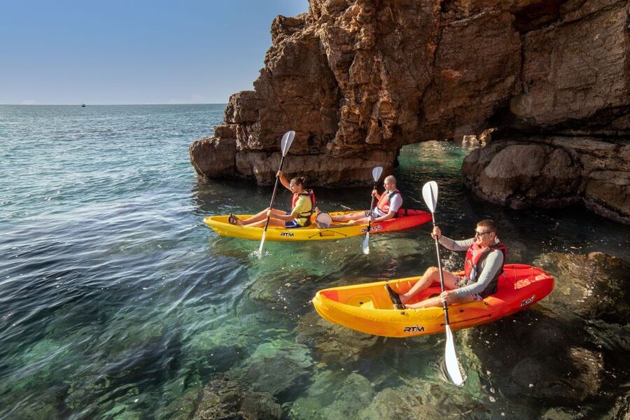 Sea kayak tour: Sète, the French pearl of the Mediterranean - Paddling along Sète’s Corniche