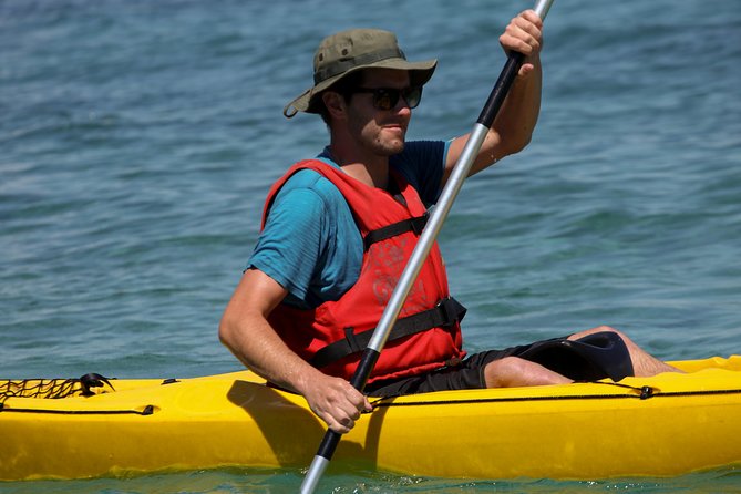 Sea kayaking Postira - Lovrečina (St.Lovre, archaeological site) - Learning the basics before heading east