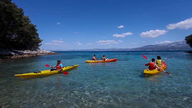 Sea kayaking Postira - Lovrečina (St.Lovre, archaeological site) - Lovrečina Bay and the St. Lovre site