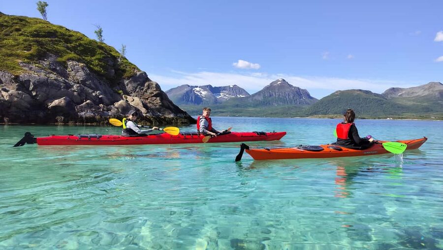 Senja: Guidet Fjord Kayaking in Ånderdalen Nationalpark - How demanding is the kayaking?