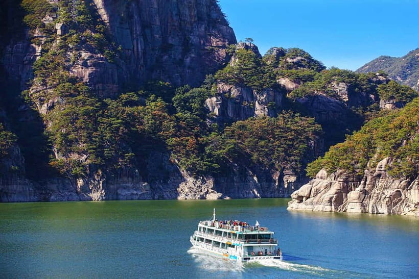 Seoul: Chungju Cruise, Cable Car & Cave Kayak Adventure Tour - The road from Seoul to Chungju