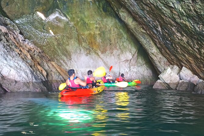 Sesimbra Discovery by Kayak - Ribeiro do Cavalo Beach and the snack stop