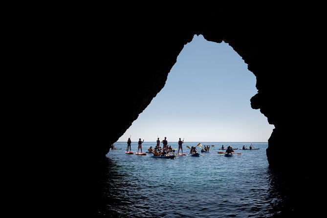 Sesimbra : Guided Kayak Tour in Arrábida Natural Park & Caves - What happens from the Sesimbra meeting point