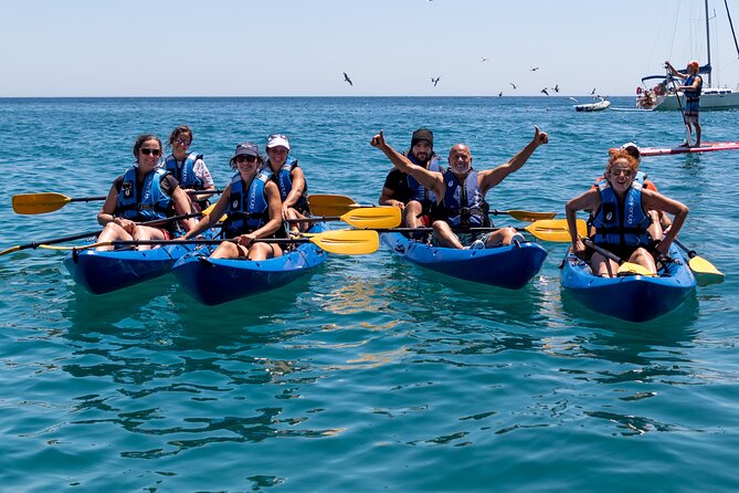 Sesimbra : Guided Kayak Tour in Arrábida Natural Park & Caves - Entering the caves and tunnels by kayak