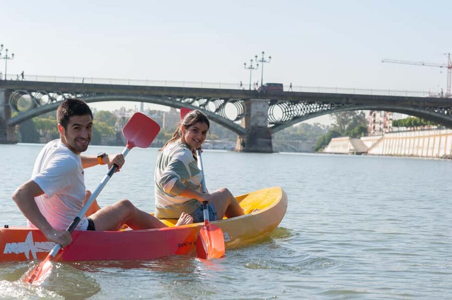 Sevilla: Kayak Rental on the Guadalquivir - Why Seville looks different from a kayak