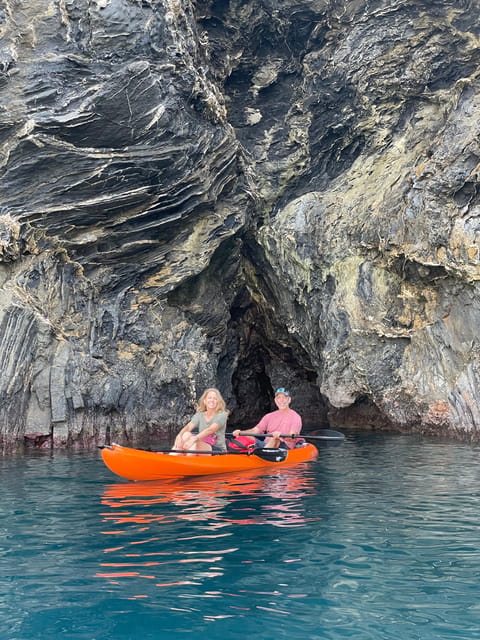 SHARK CAVE KAYAK TOUR - Who should book this experience