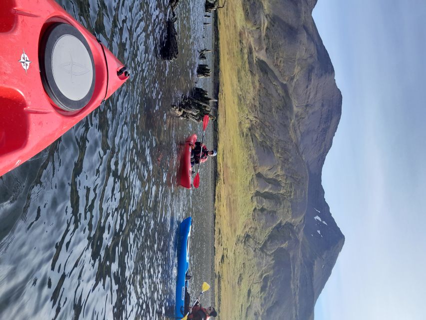 Siglufjörður / Siglufjordur: Guided kayak tour. - Meeting at the blue and orange Siglo Sea container