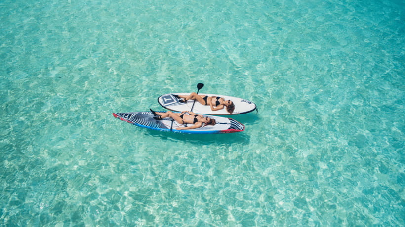 Singapore: Stand up Paddle board - Ola Beach Club Ticket - Starting on the board