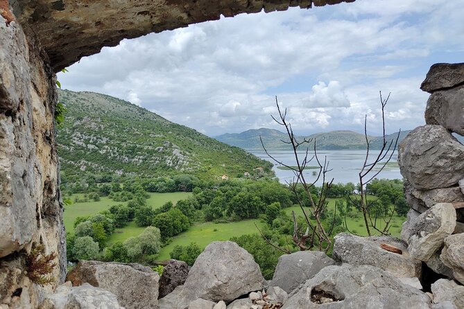 Skadar Lake on kayaks Experience with Spectacular Views - Skadar Lake National Park and the birdlife