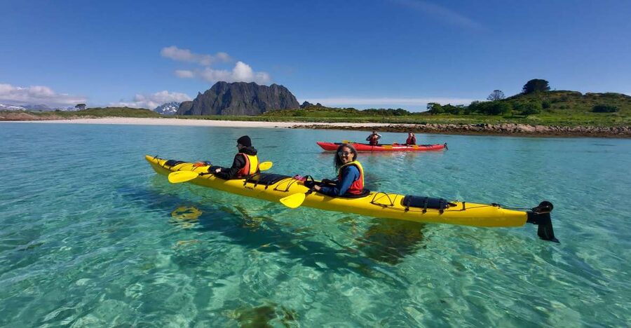 Skrova Island : 3hours Guided Kayak Tour - Getting from Svolvær to the Skrova harbor