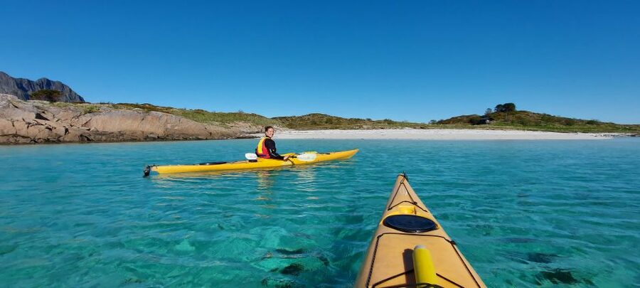 Skrova Island : 3hours Guided Kayak Tour - Price, value, and the ferry math