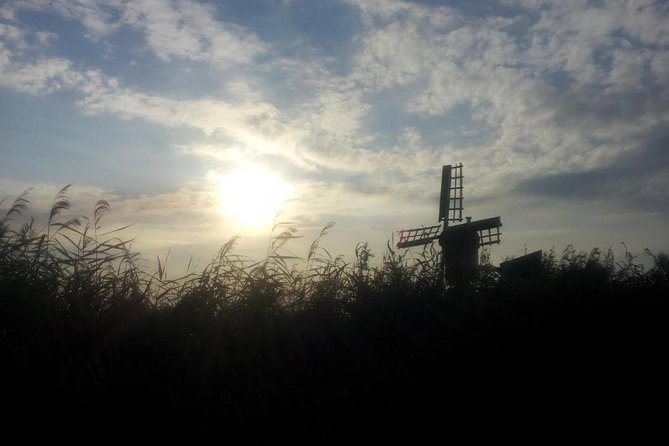 Small-Group Guided Sunset Canoe Tour in Waterland with Dinner - Who will enjoy this canoe tour most