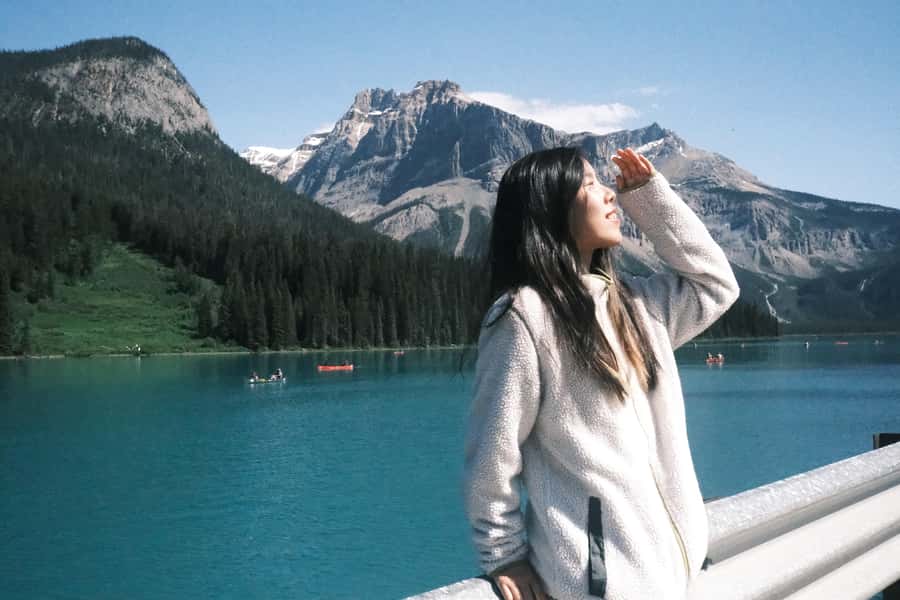 Small Grp: Emerald Lake (Optional Canoe) & Takakkaw Falls - Why the Emerald Lake stop makes this tour different