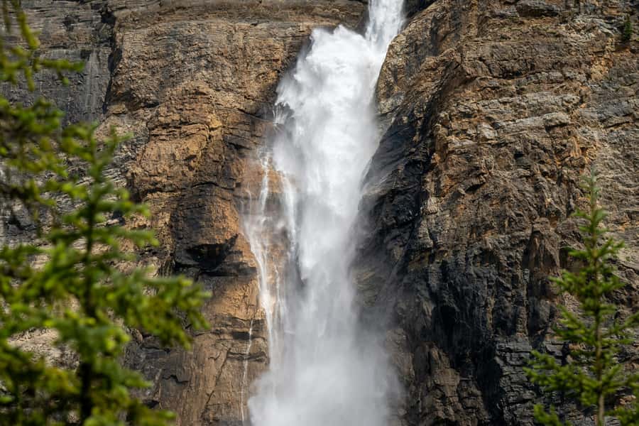 Small Grp: Emerald Lake (Optional Canoe) & Takakkaw Falls - A guide-led day with a personal feel