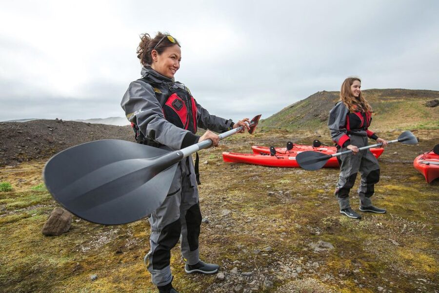 Sólheimajökull: Guided Kayaking Tour on the Glacier Lagoon - Learning to steer a sit-on-top kayak