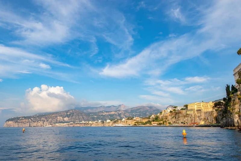 Sorrento: Guided Kayak Tour + Free 1h Paddleboarding - Who should book this Sorrento kayak trip?
