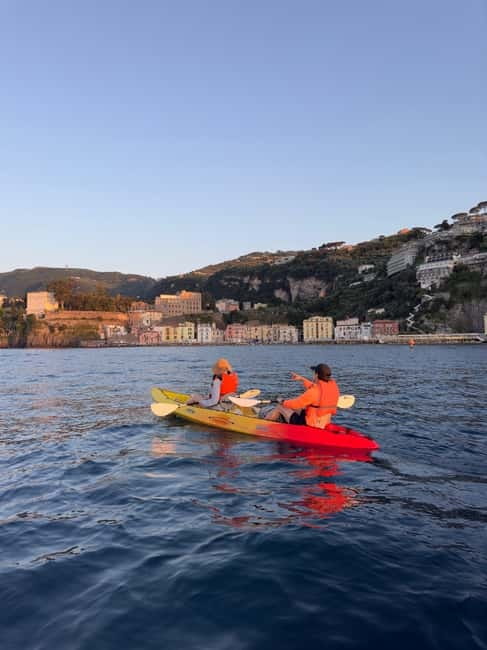 Sorrento: kayak small group tour to Bagni Regina Giovanna - Meeting at Marina Grande beside Sant’Anna church