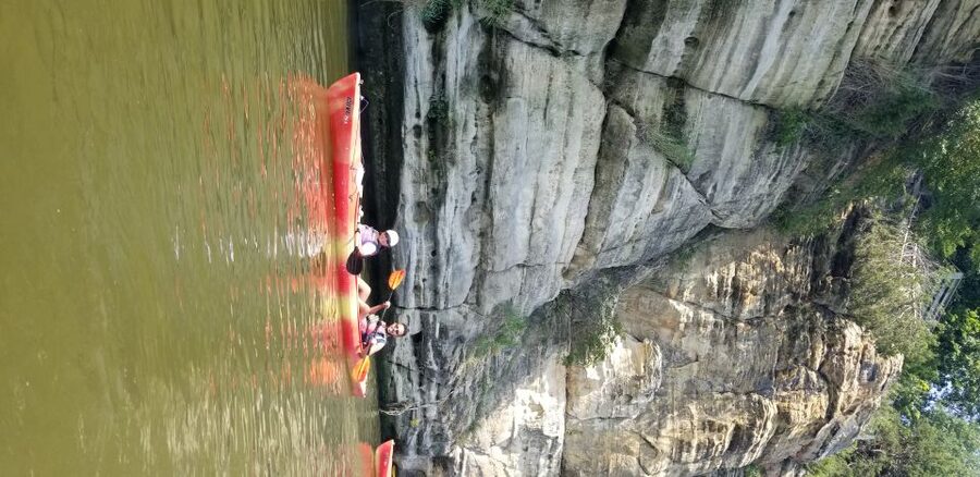 Starved Rock State Park: Guided Kayaking Tour - Who should book this Starved Rock kayak tour?