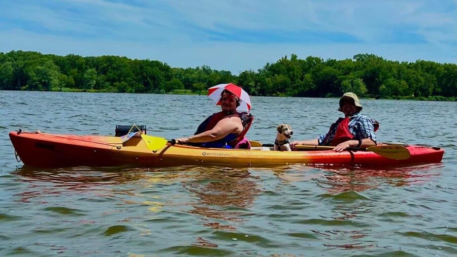 Starved Rock State Park: Guided Kayaking Tour - The two-hour paddle beneath the bluffs
