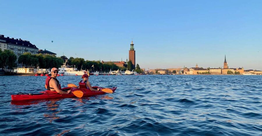 Stockholm: Daytime Kayak Tour in Stockholm City - Stockholm Seen From a Tandem Kayak