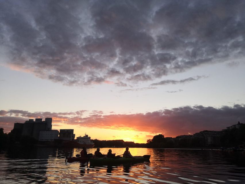 Stockholm Evening Kayak with BBQ. - Weather, clothing, and practical preparation