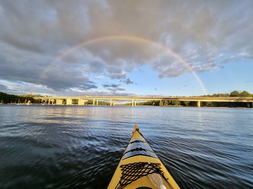 Stockholm: Guided Kayak Tour to Drottningholm Royal Palace - Returning to Stockholm