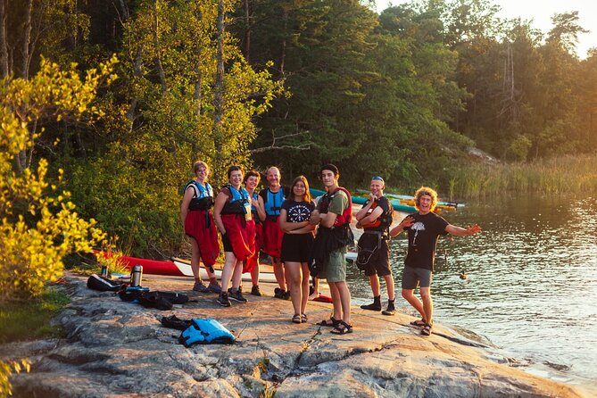 Stockholm: Kayaking tour around Vaxholm Archipelago with Fika - Bogesundslandet, meadows, horses, and old oak trees