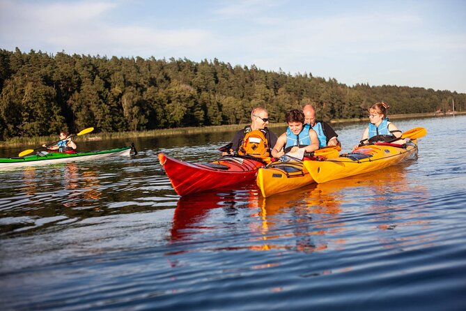 Stockholm: Kayaking tour around Vaxholm Archipelago with Fika - Vaxholm Fortress and the old defense of Stockholm