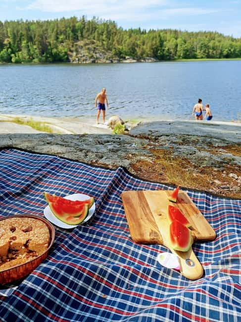 Stockholm: Self Guided Kayak Adventure in Nature Reserve - Wildlife Along the Reeds and Shoreline