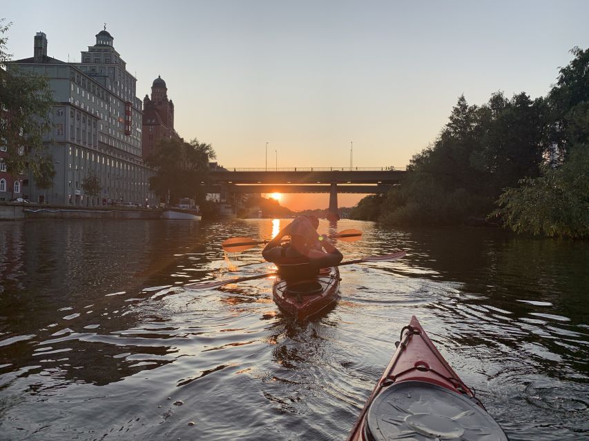 Stockholm: Sunset Kayak Tour in the City + Swedish Fika - The First 90 Minutes: Islands, Bridges, and City Views