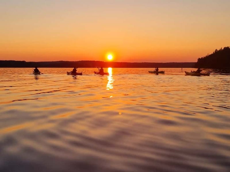 Stockholm: Sunset Kayak Tour on Lake Mälaren with Tea & Cake - The first 75 minutes on the water