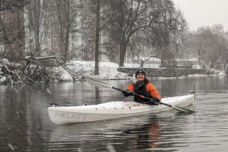 Stockholm: Winter Kayaking Tour through the City Centre - Along Kungsholmen and Langholmen