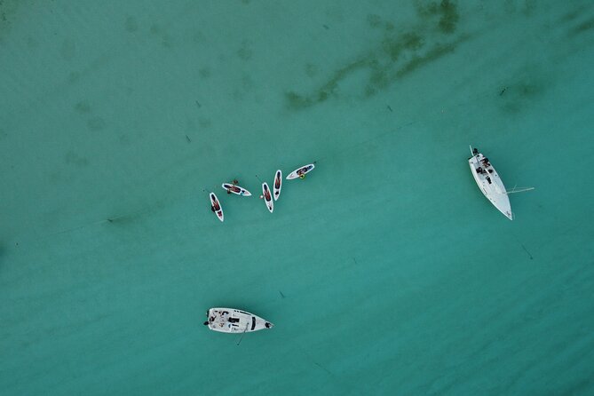 Sunrise on Paddleboard with breakfast in the lagoon of 7 colors - Flor’s guiding style and care for the lagoon