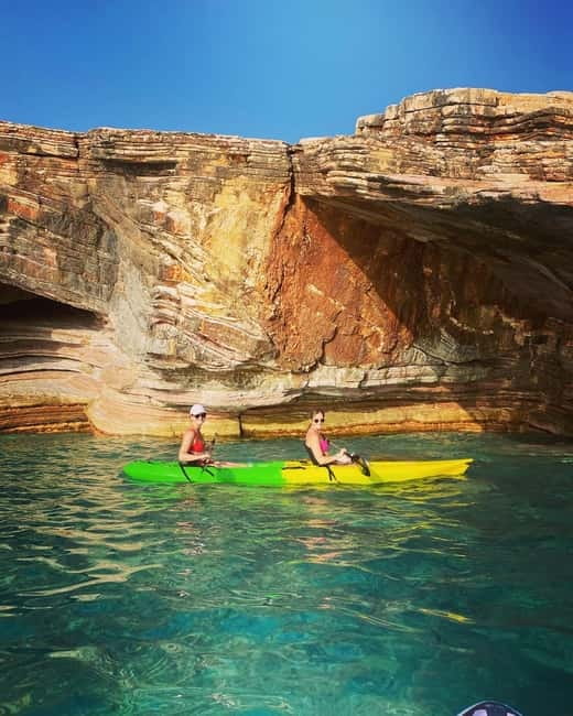 Sunset kayak/Sup tour - Lukova tiny caves and Secret beaches - Reaching Pink Beach Before Sunset