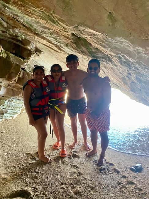 Sunset kayak/Sup tour - Lukova tiny caves and Secret beaches - What to Pack for a Comfortable Evening