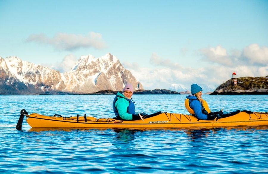 Svolvaer: 2-Hour Winter Kayaking Adventure - What the two-hour pace feels like