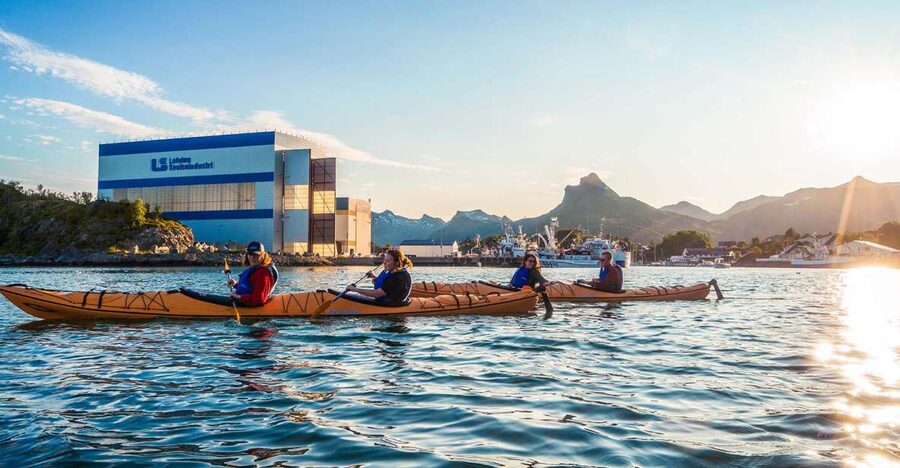 Svolvær: Evening Kayaking Adventure - FAQ