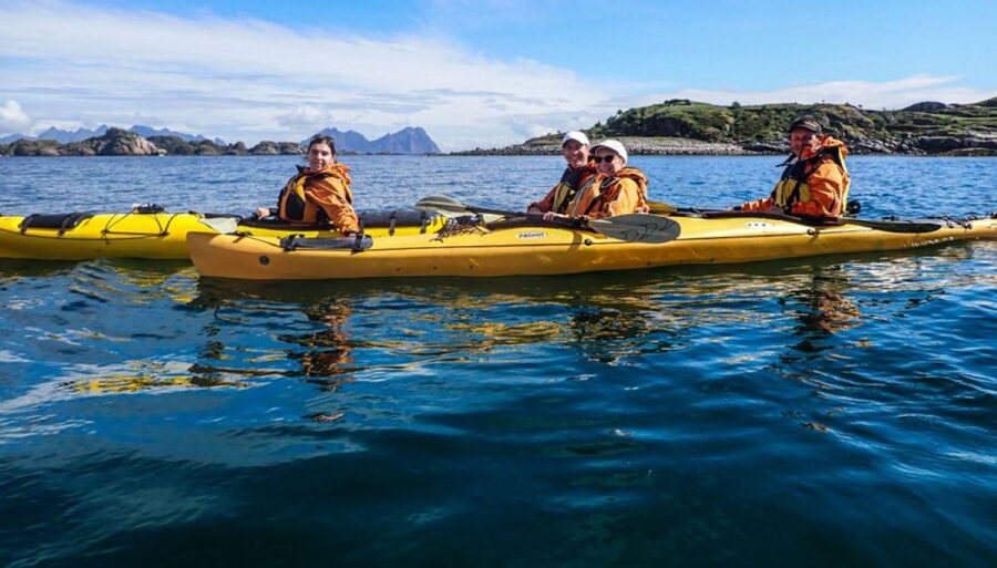 Svolvaer: Sea Kayaking Experience - The lunch break and what to pack