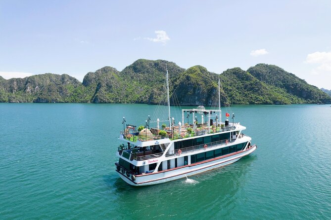 Sweetness Cruise Ha Long Bay: Caves, Kayaking, Swimming & Lunch - What the $42 Sweetness Cruise actually delivers